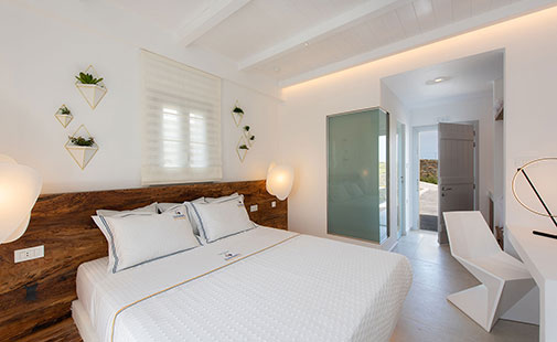 Spacious rooms with double bed in Sifnos