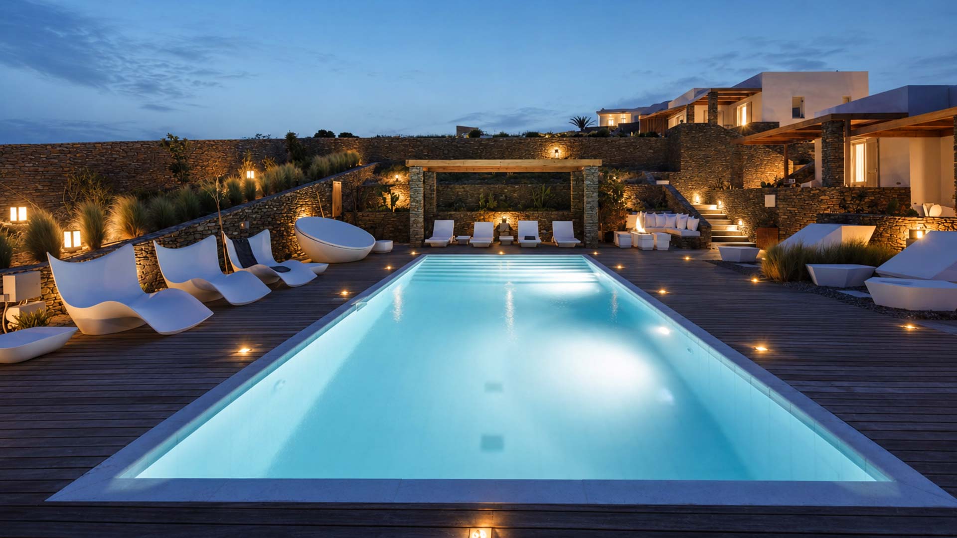 Νυχτερινή λήψη του Elements Sifnos boutique